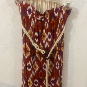 Long skirt. New without tickets. It’s from a store called Rainbow